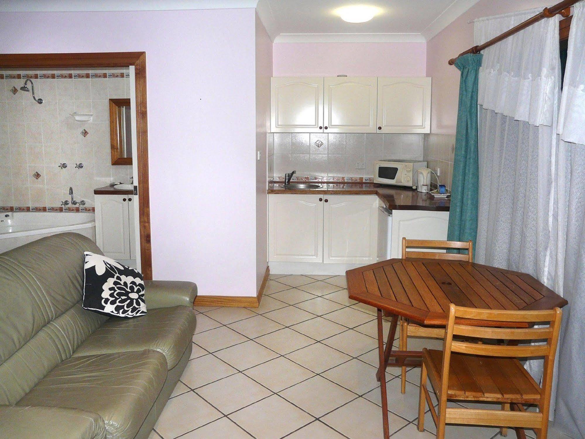 Curtain Fig Motel Yungaburra Εξωτερικό φωτογραφία